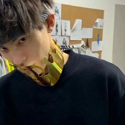 又欲又撩人的男生头像(精选10张)