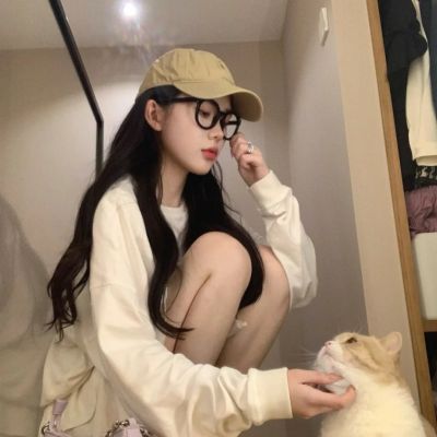 又A又飒的女生头像(精选10张)