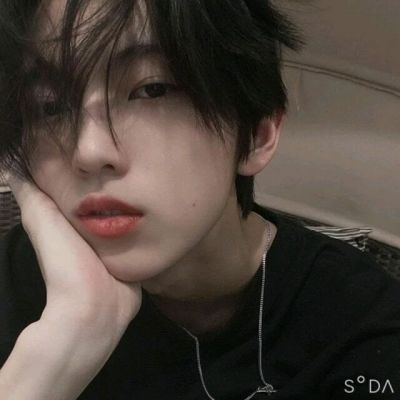 温柔干净且惊艳的头像男(精选12张)