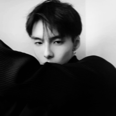 2023成熟且有深度的头像男