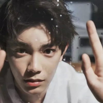 2023流行头像最新款图片男生