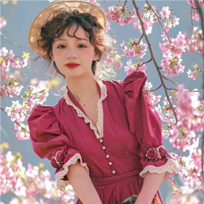 2023年女生头像红色(精选10张)