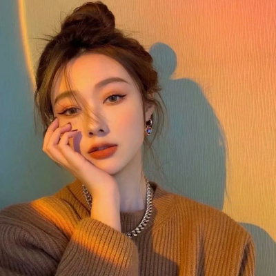 2023年最火女生头像图片高清(精选12张)