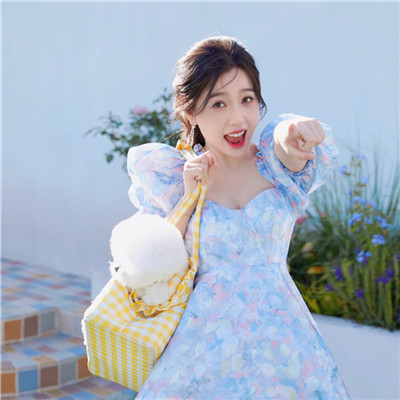 2023年最火女生头像图片高清(精选12张)