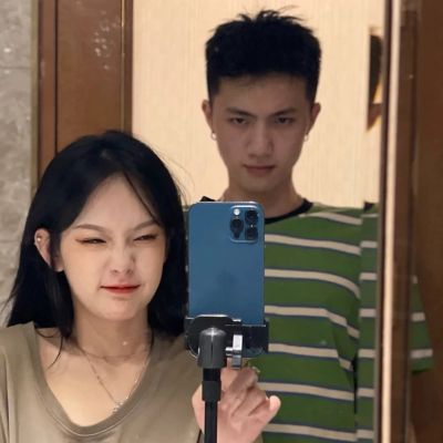 最新情侣头像一人一张分开