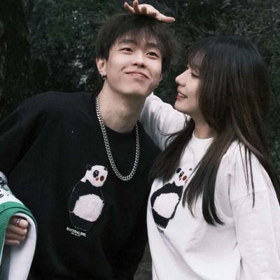 最新情侣头像一人一张分开