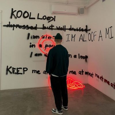 最新情侣头像一人一张分开