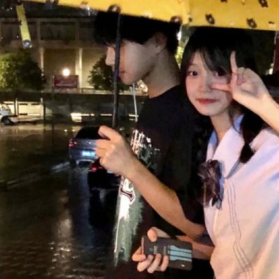 最火学生情侣头像(精选14张)