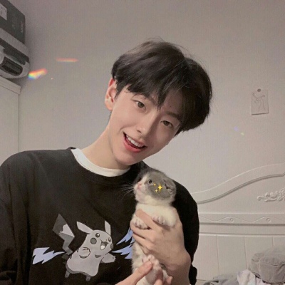 既丧又帅的男生头像