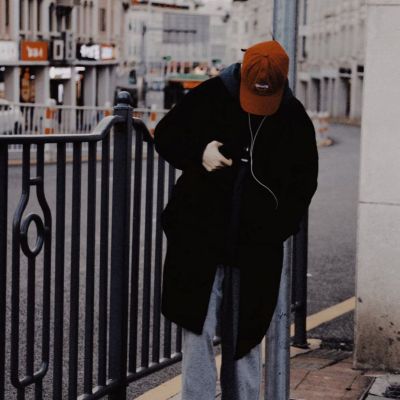 既丧又帅的男生头像