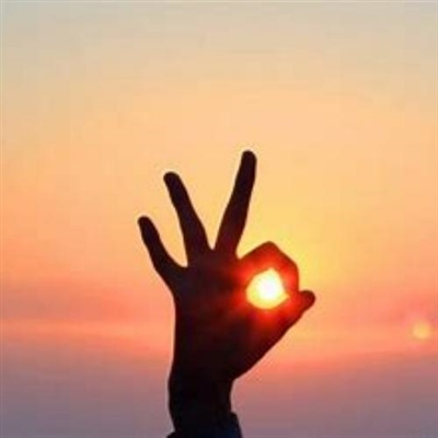 自信阳光灿烂的微信头像