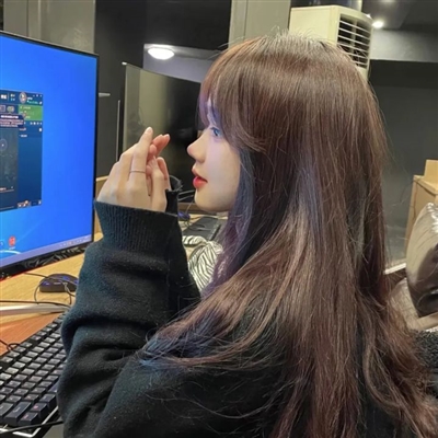 简约性冷淡小众女头像(精选16张)