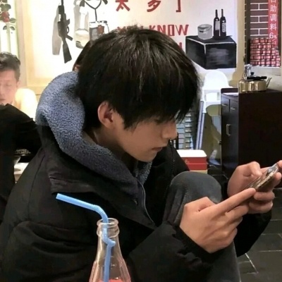 一眼就吸引人的抖音头像男(精选12张)