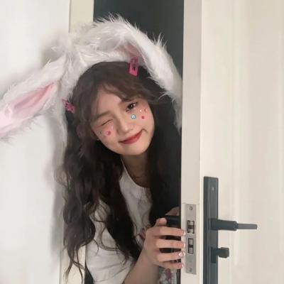 值得一辈子不换的头像女(精选36张)