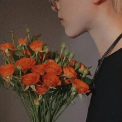 抖音最火的情侣头像一人一个(精选12张)