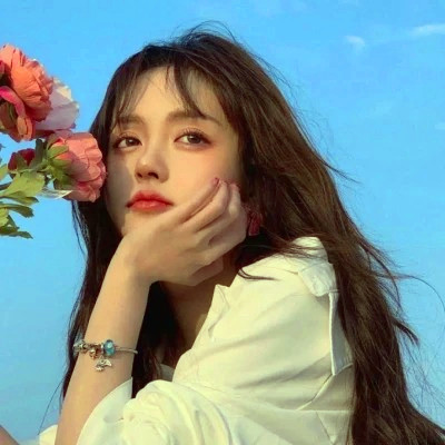 2023年最火的头像女生(37张)