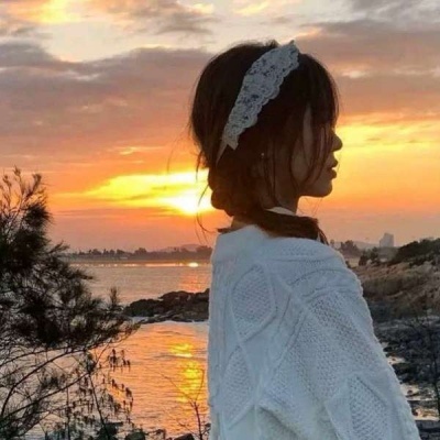 满眼都是遗憾的头像女(34张)