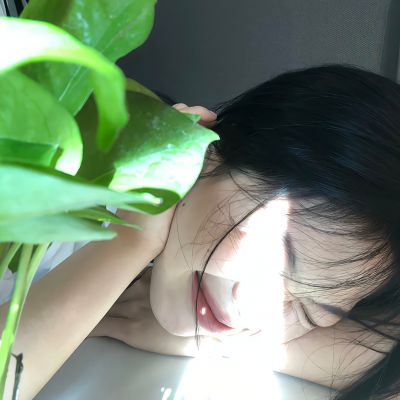 emo伤感头像女真人(精选28张)