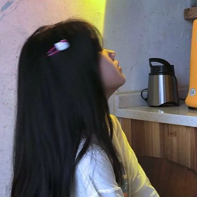 好看又伤感的女生头像(36张)