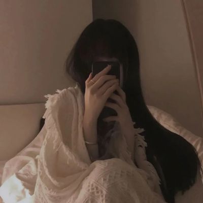 好看又伤感的女生头像(36张)