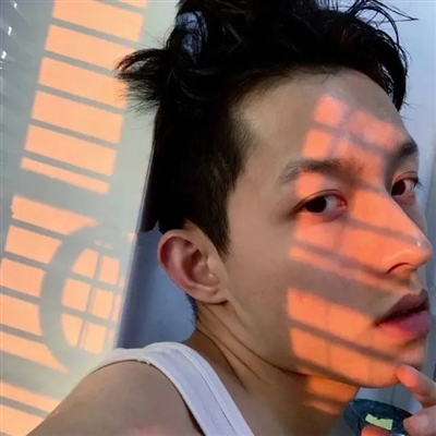 特别稀少超好看的头像男(35张)