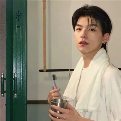 特别稀少超好看的头像男(35张)