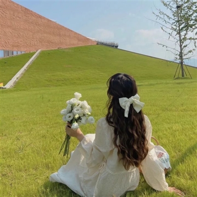 简约性冷淡小众女头像(24张)