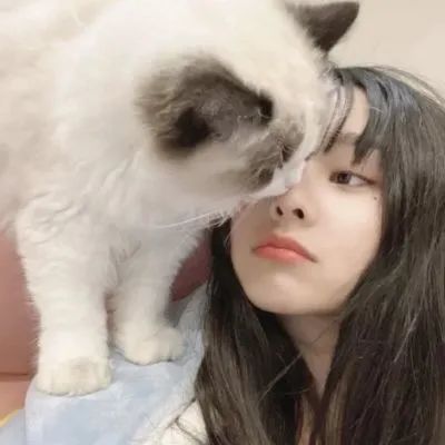 简约性冷淡小众女头像(24张)