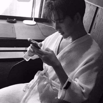 让人觉得很干净的头像男(精选17张)