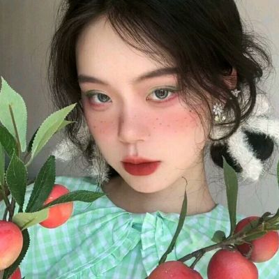 2023年最网红头像女超甜(精选24张)