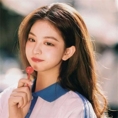 2023最火微信头像真人女(精选28张)