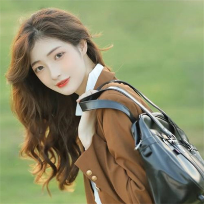 2023最火微信头像真人女(精选28张)