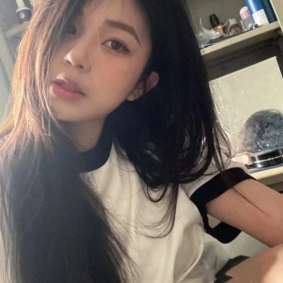 2023最火微信头像真人女(精选28张)