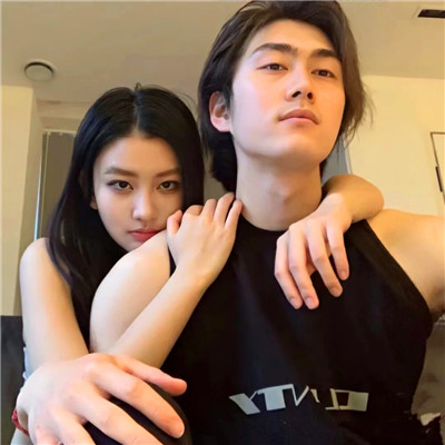 头像2023最火情侣好看(精选62张)