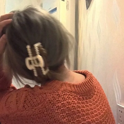 头像2023最火高冷女(精选24张)