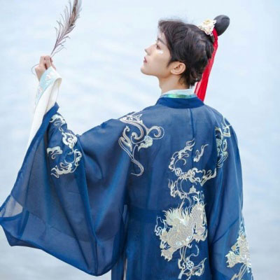 2023最火男生古装头像(精选24张)