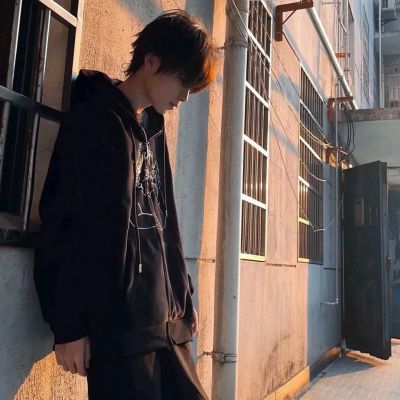 2023最火真人男生头像(精选32张)