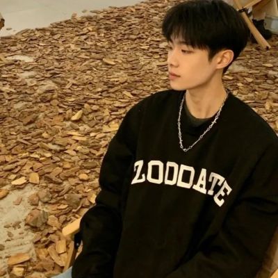 露脸头像男干净(精选29张)