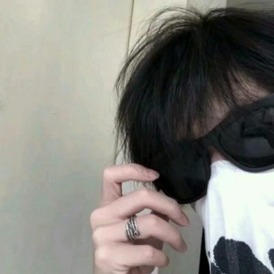 男生不露脸的头像 男生优质真人头像