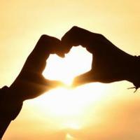 2023年最火微信头像爱心图片