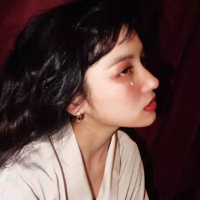 痛哭崩溃头像女(16张)