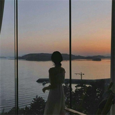 文艺清新气质女生头像背影(14张)