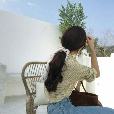 特别有气质的女生背影头像(16张)