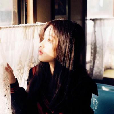 侧面头像女生唯美漂亮(24张)