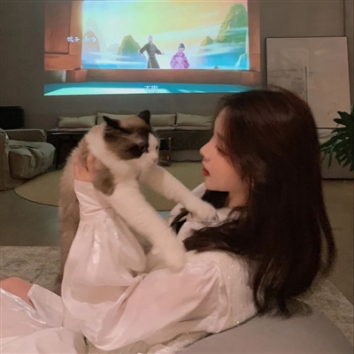 优质干净女生头像可爱(16张)