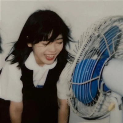 优质干净女生头像可爱(16张)