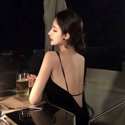 优质干净女生头像可爱(16张)