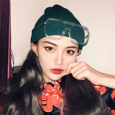 优质干净女生头像可爱(16张)