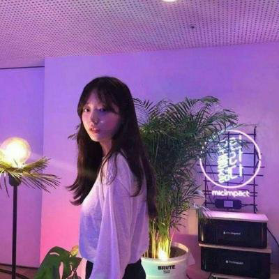 又酷又可爱的头像女生真人(16张)