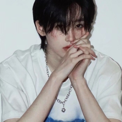 最受欢迎的头像图片男(22张)